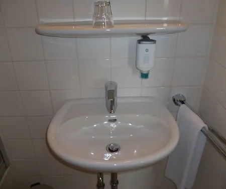 Отель Mondial 3*