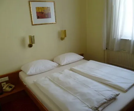 Mondial 3* Дюссельдорф