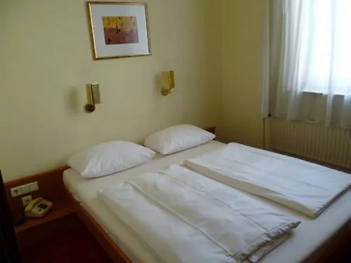 Mondial 3* Düsseldorf