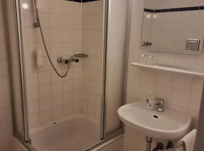 ホテル Mondial 3*