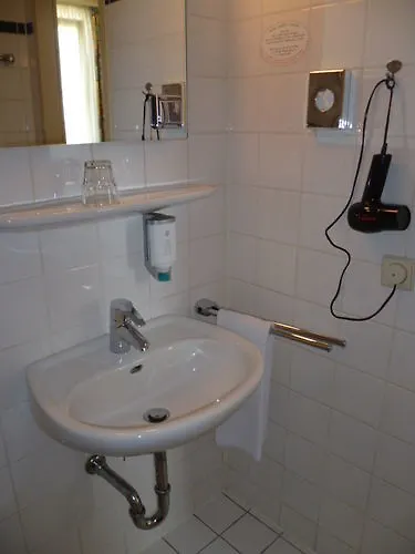 Mondial 3* デュッセルドルフ