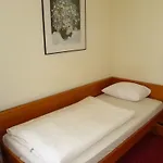 Hotel Mondial 3*
